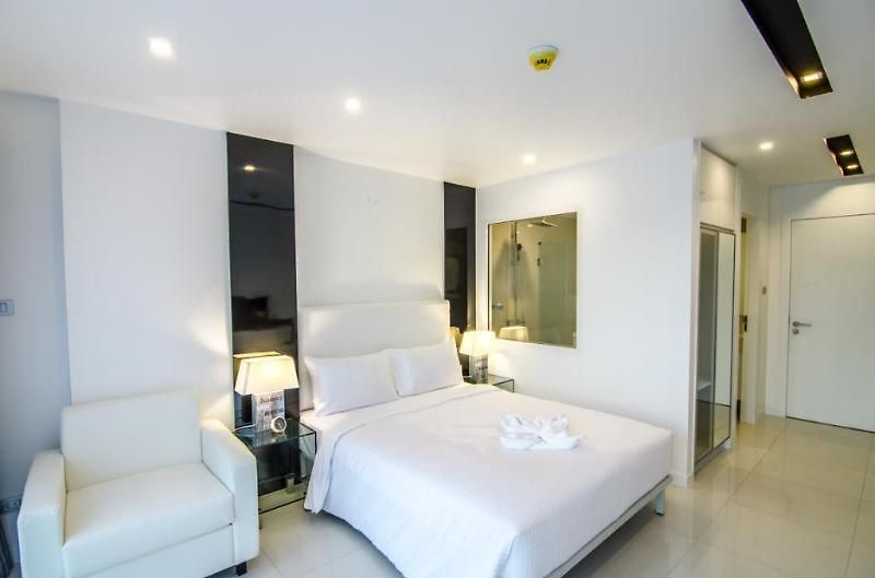 อพาร์ตโฮเทล Ccr Managed By Aha Smartstay 4*