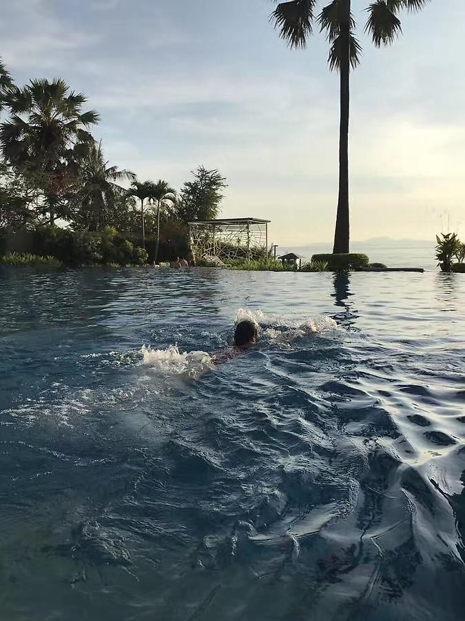 อพาร์ทเม้น The Palm Front Pattaya