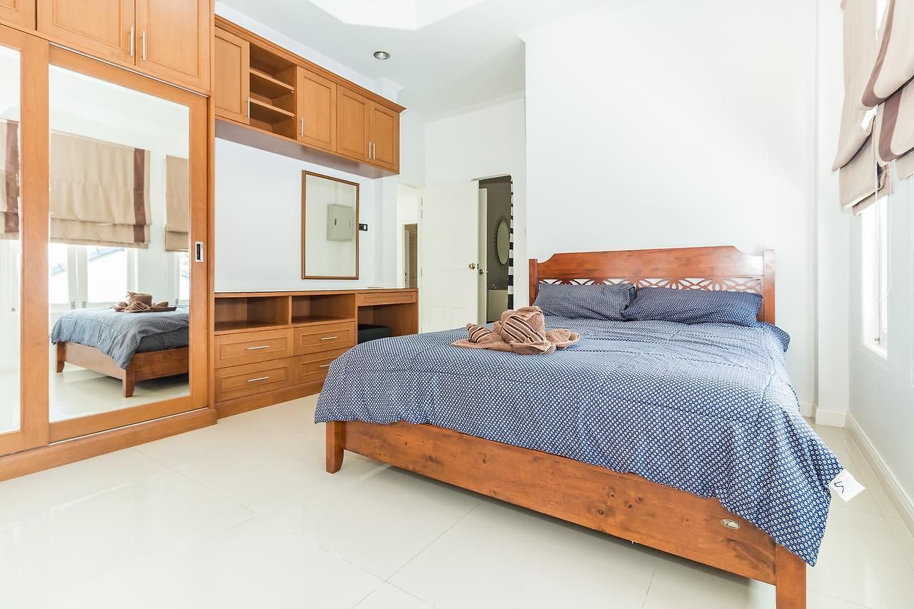 Tewaree - House Walking Street 4 Bedrooms วิลล่า Pattaya