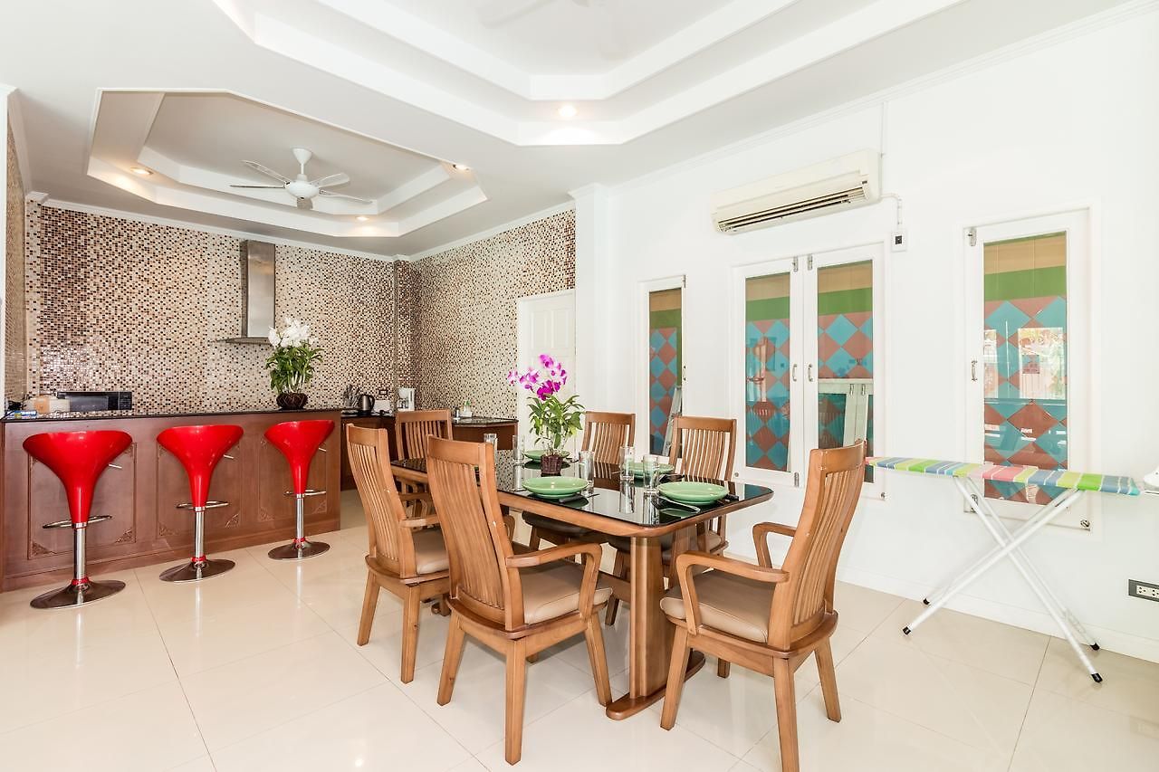 Tewaree - House Walking Street 4 Bedrooms *