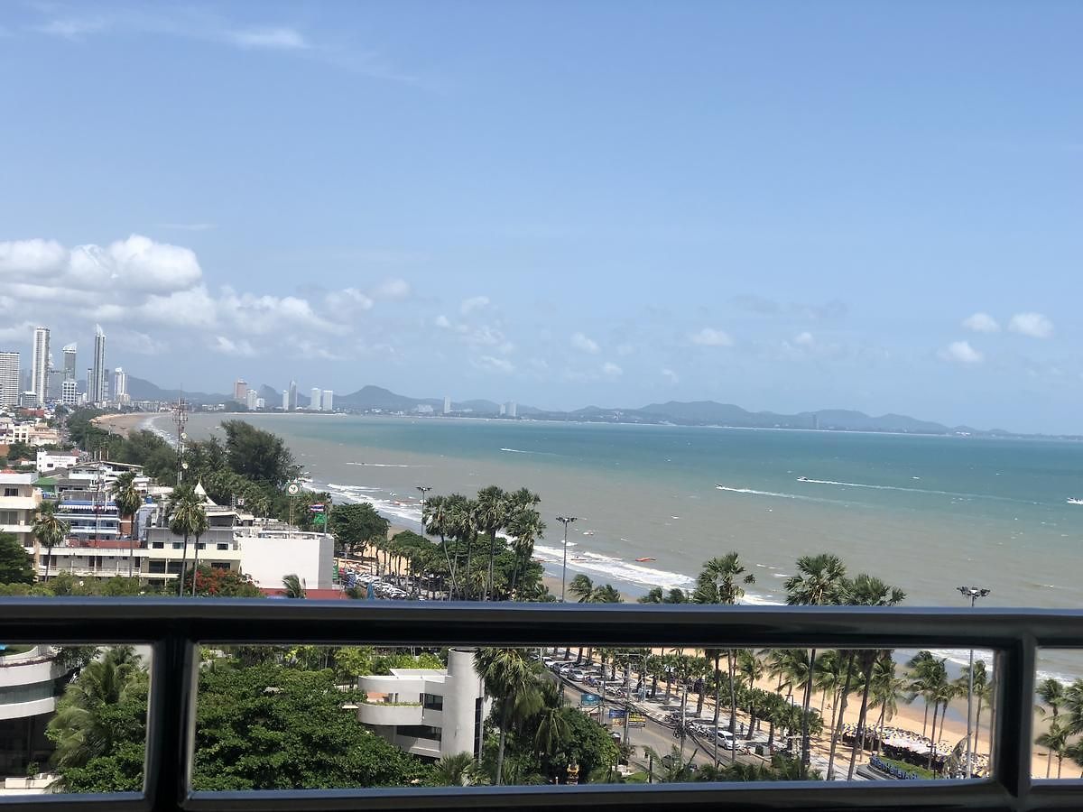 อพาร์ทเม้น Viewtalay Beachfront By Nd