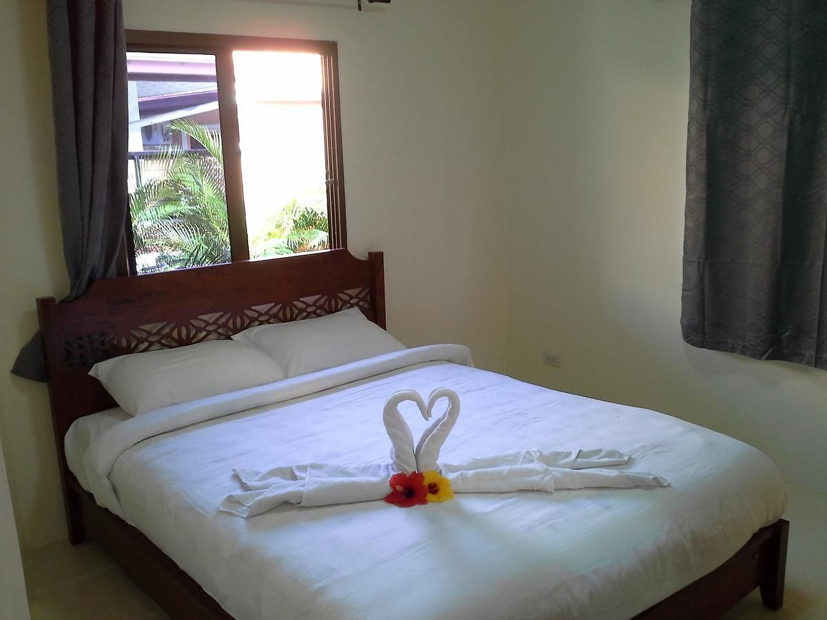 วิลล่า Garden - House Walking Street 4 Bedrooms Pattaya