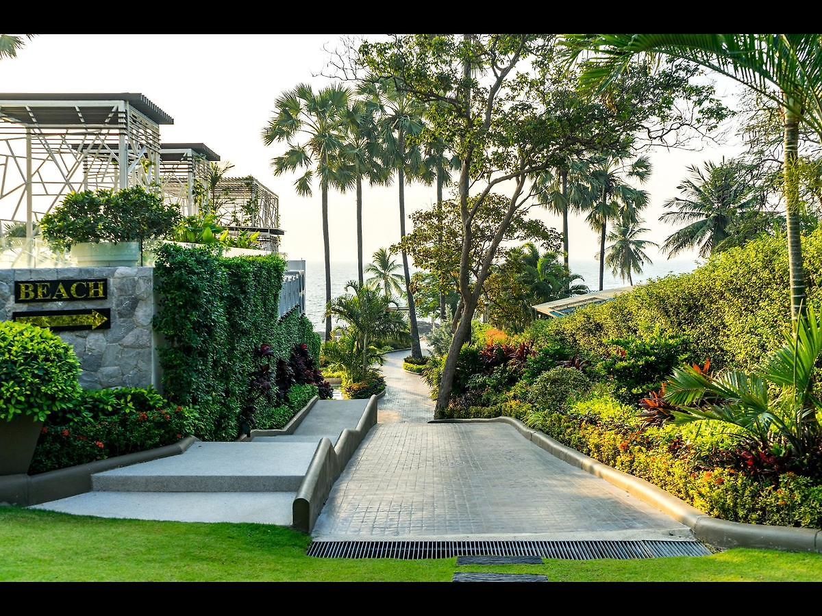 อพาร์ทเม้น The Palm Front Pattaya