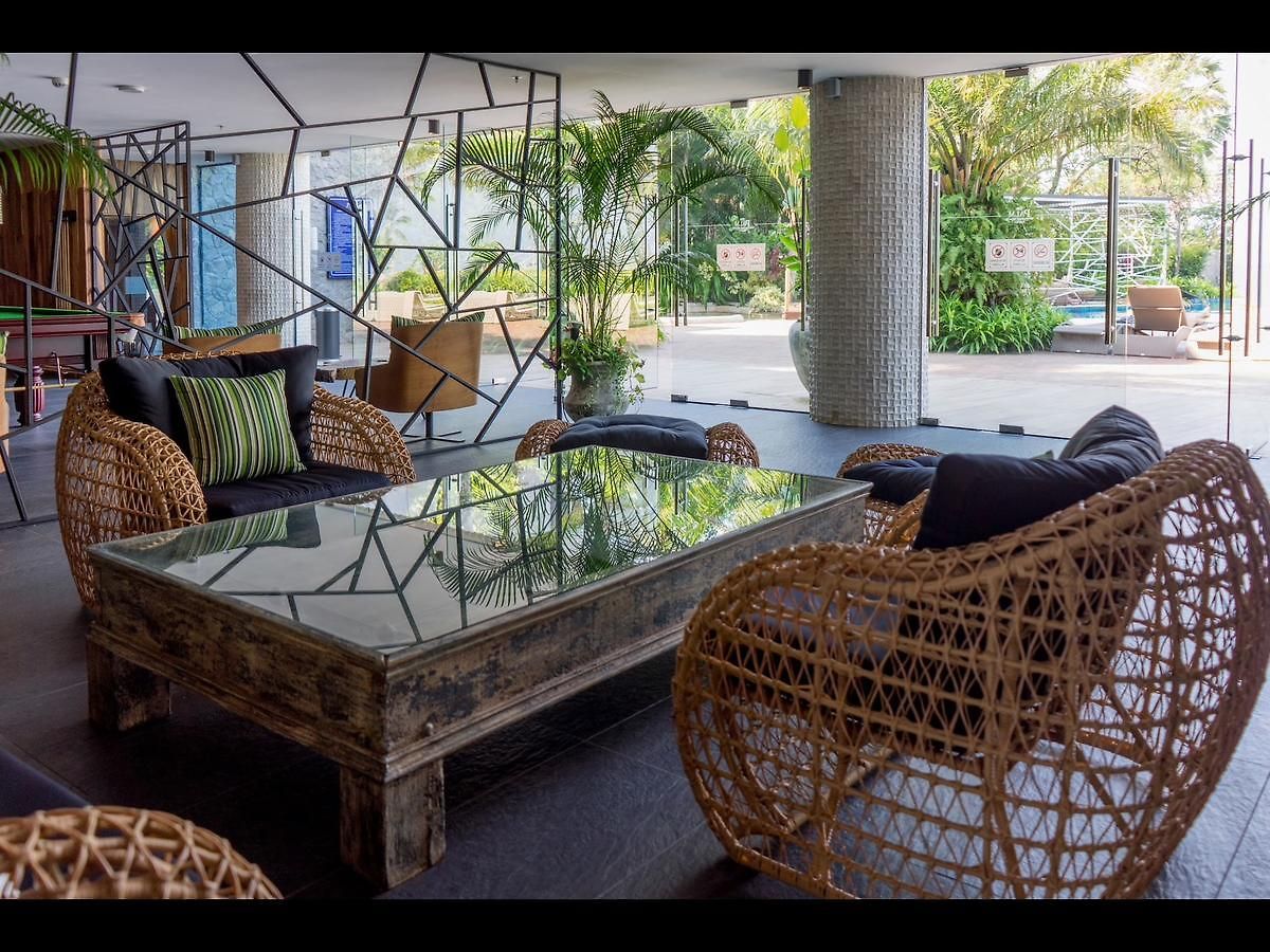 อพาร์ทเม้น The Palm Front Pattaya