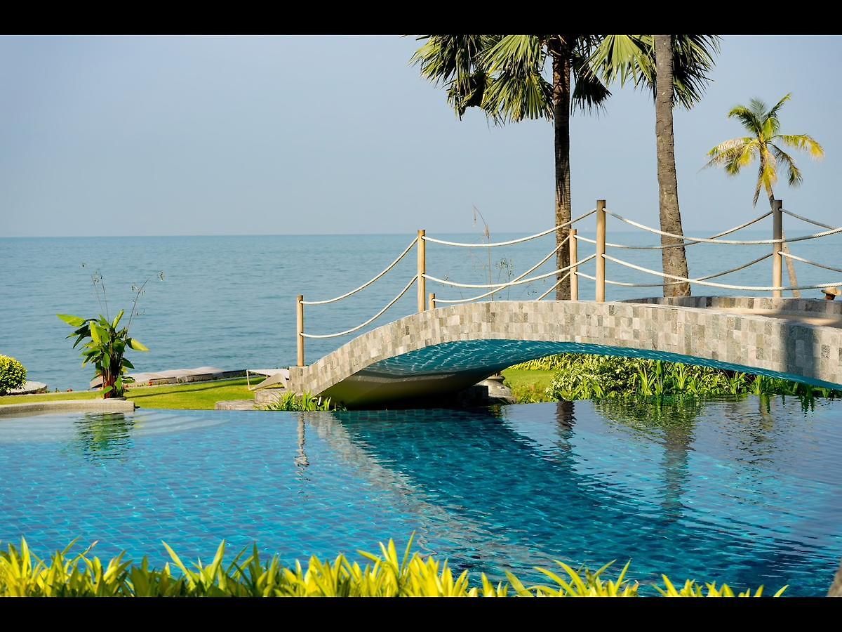 อพาร์ทเม้น The Palm Front *