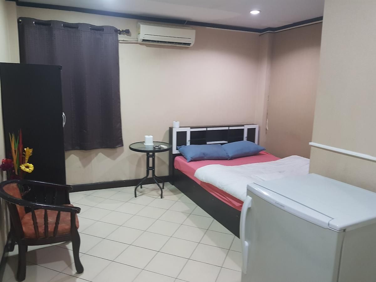 Royal Kitchen And Bar บ้านพัก Pattaya