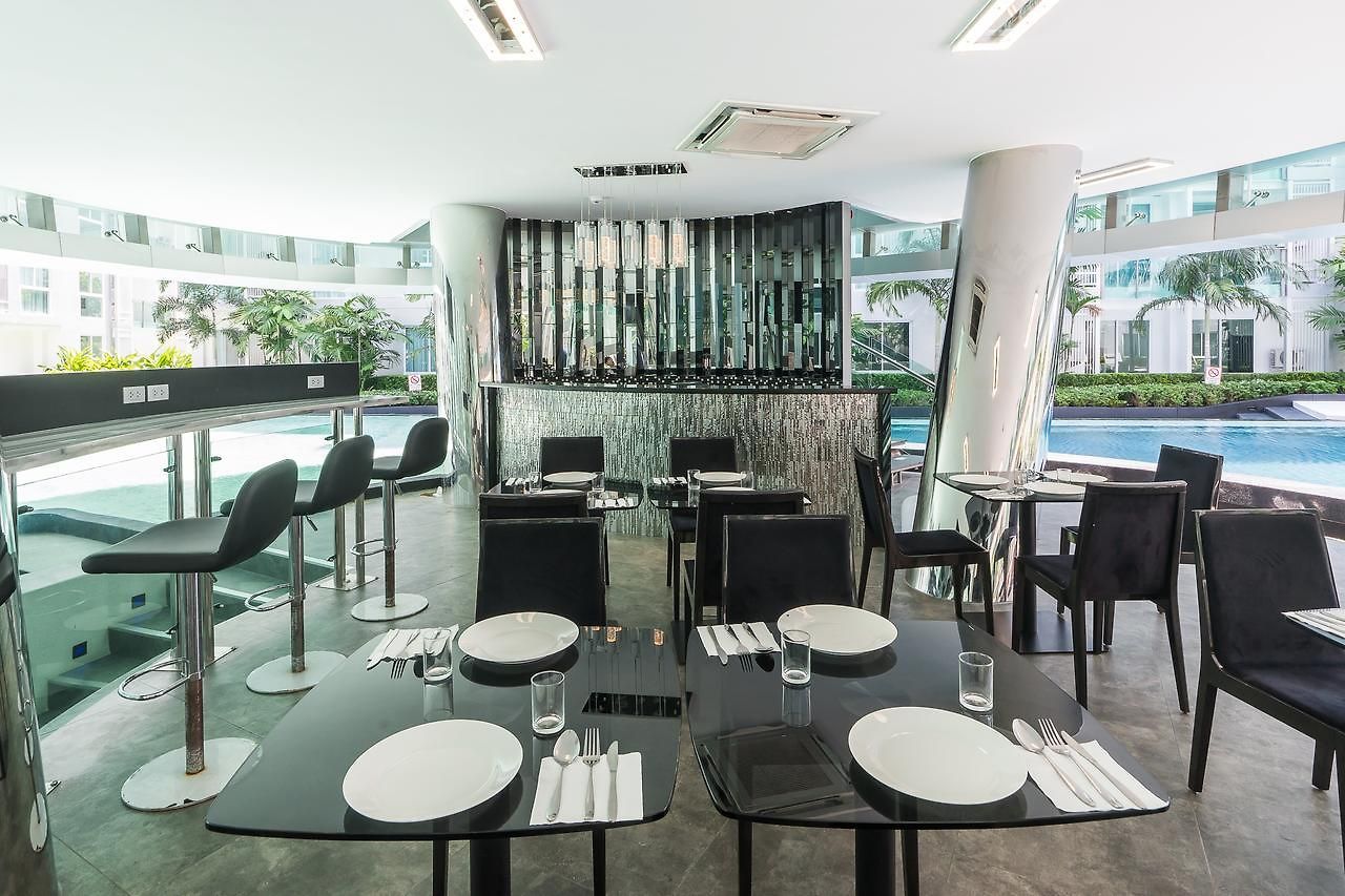 อพาร์ตโฮเทล Ccr Managed By Aha Smartstay Pattaya