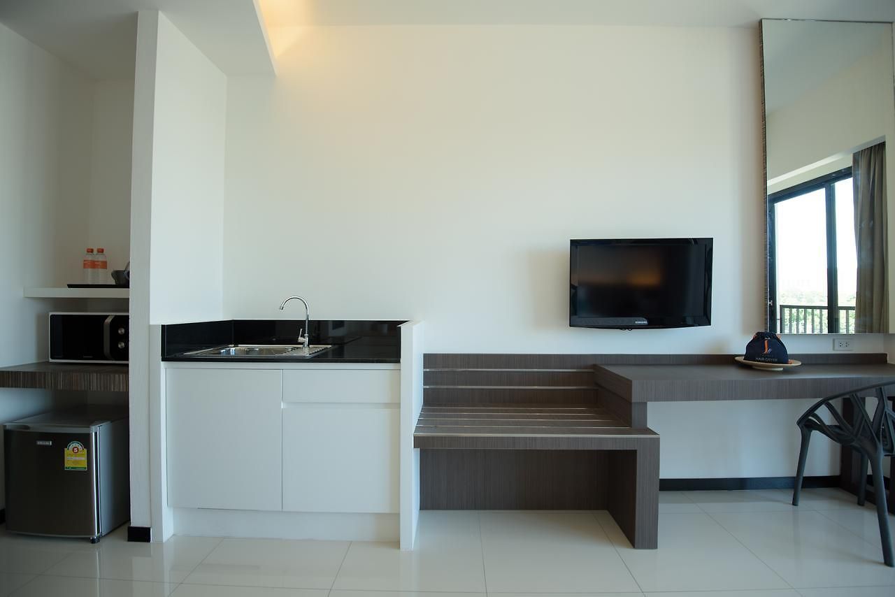 J โรงแรม Pattaya