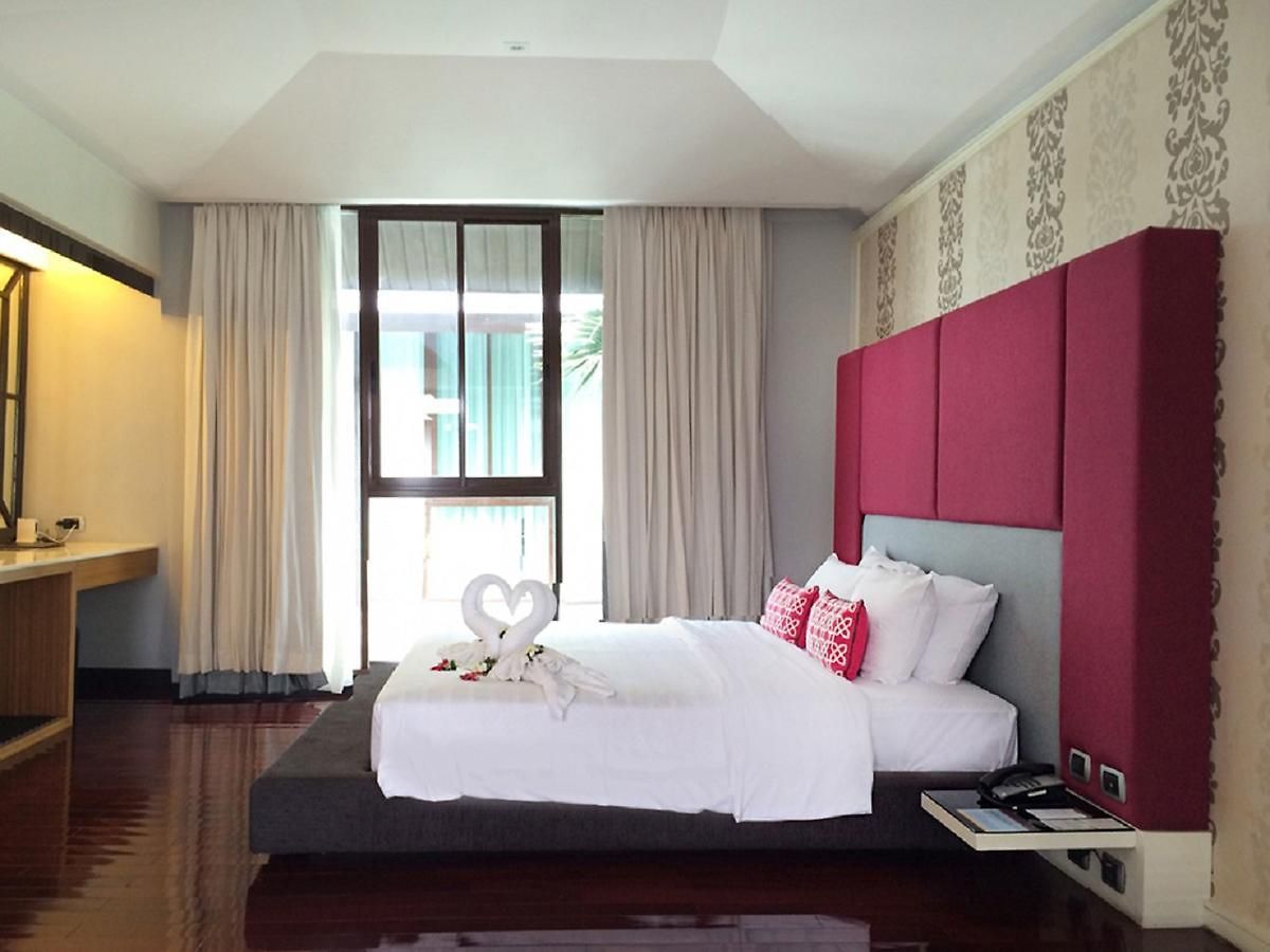 Z Through By The Zign โรงแรม Pattaya