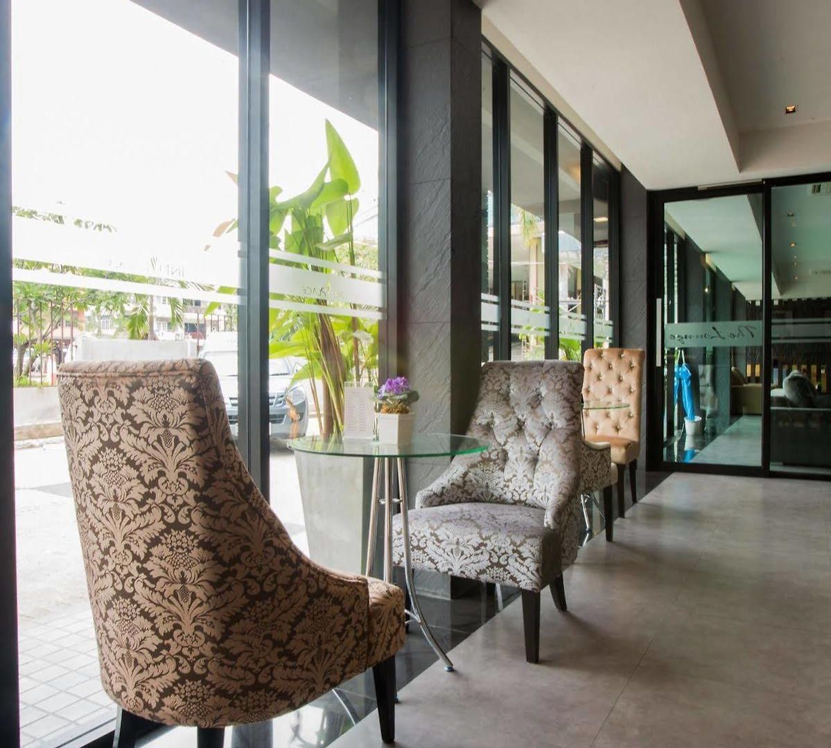 Place Serviced 3* Pattaya