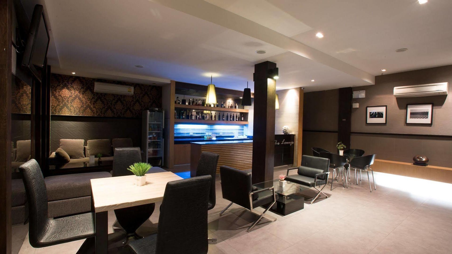 โรงแรม Place Serviced