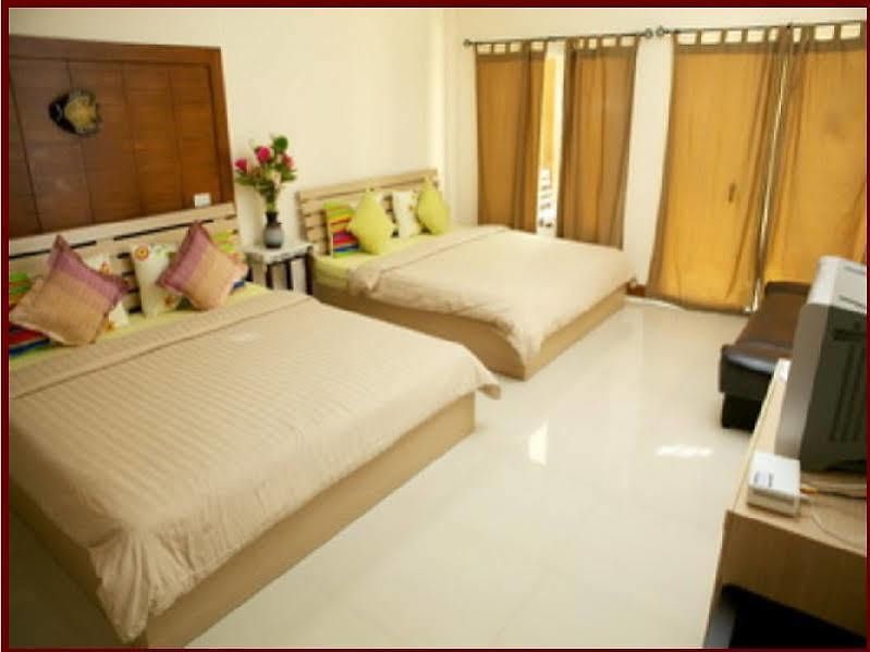 โรงแรม Baan Im Em