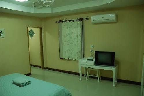 Baan Im Em โรงแรม 2*