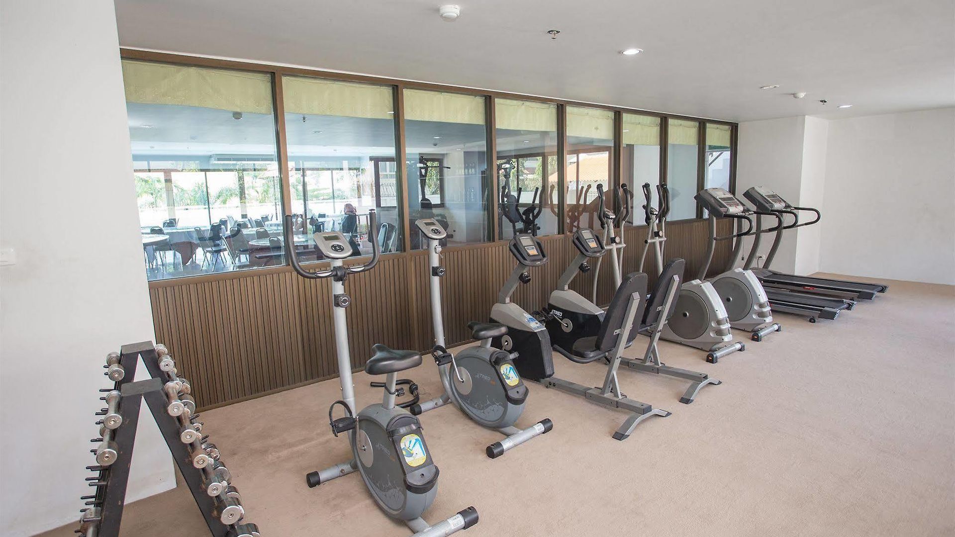 โรงแรม R-con Wongamat Pattaya