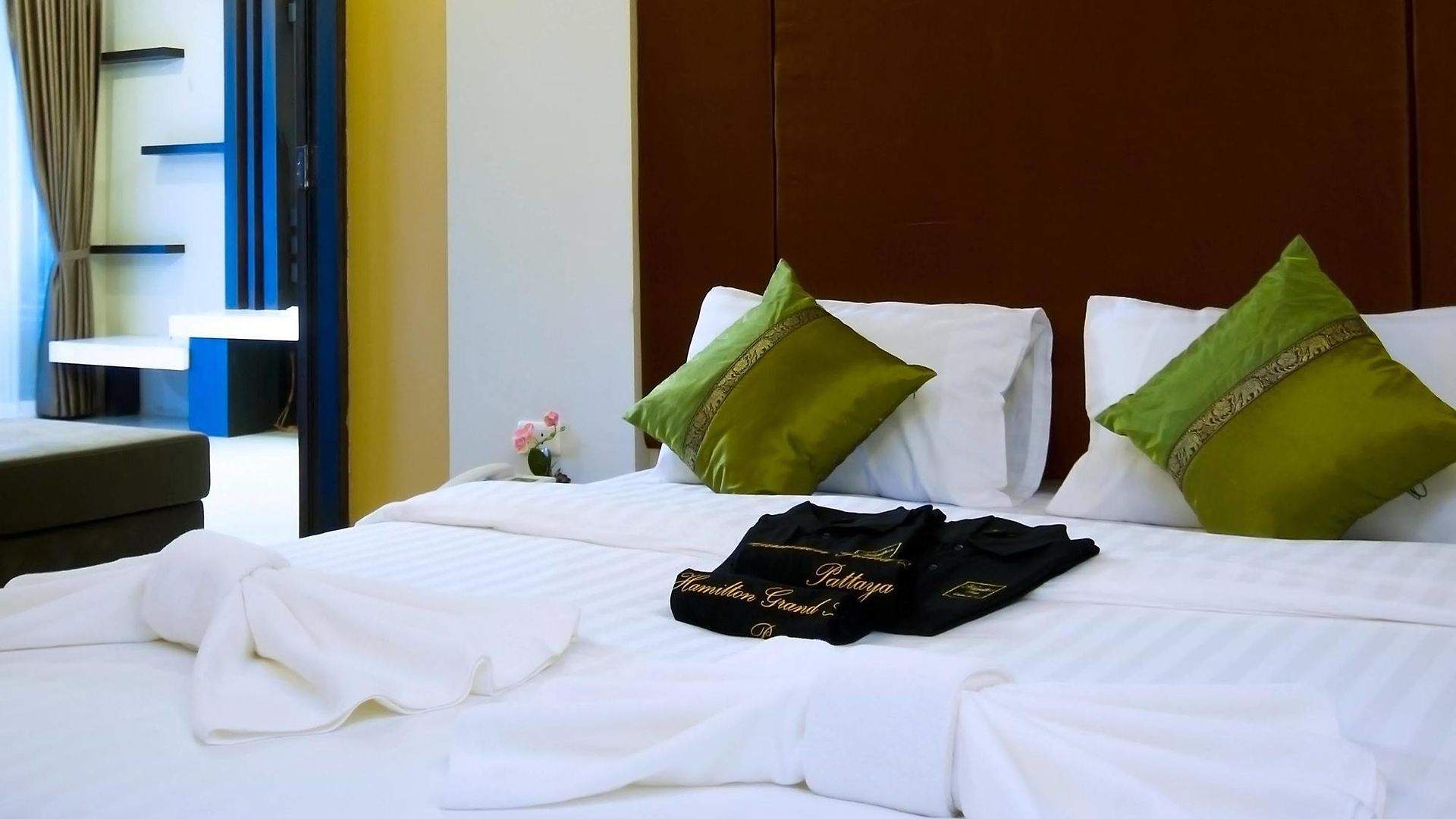 ฮามิลตัน แกรนด์ เรสซิเดนซ์ โรงแรม