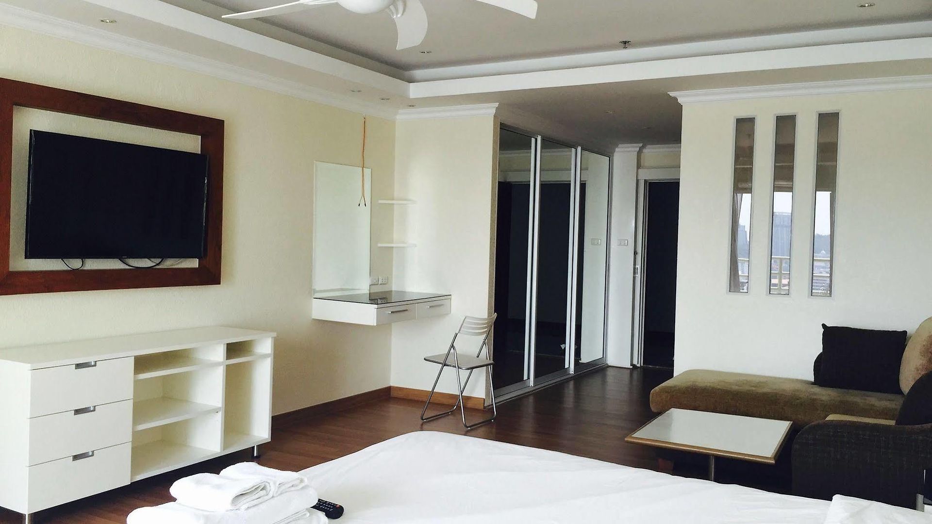 อพาร์ทเม้น View Talay 6 By Honey