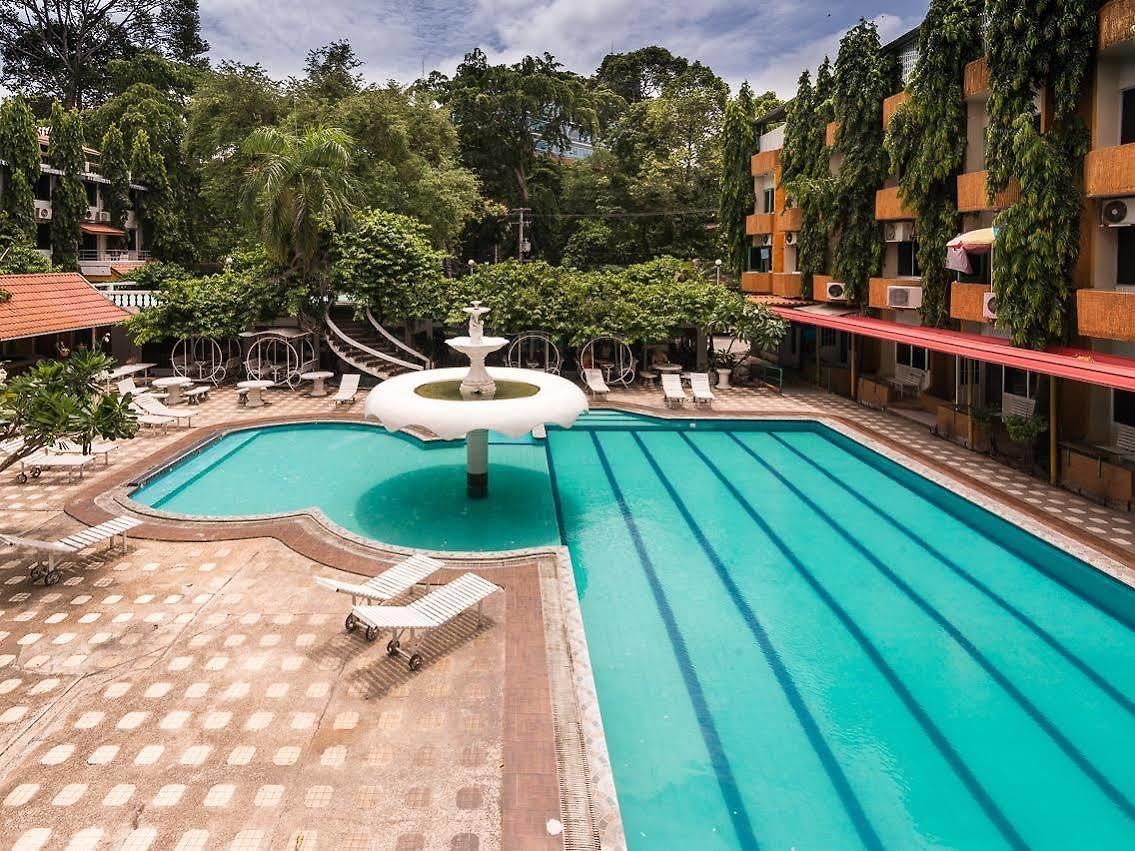 Seashore โรงแรม 3*