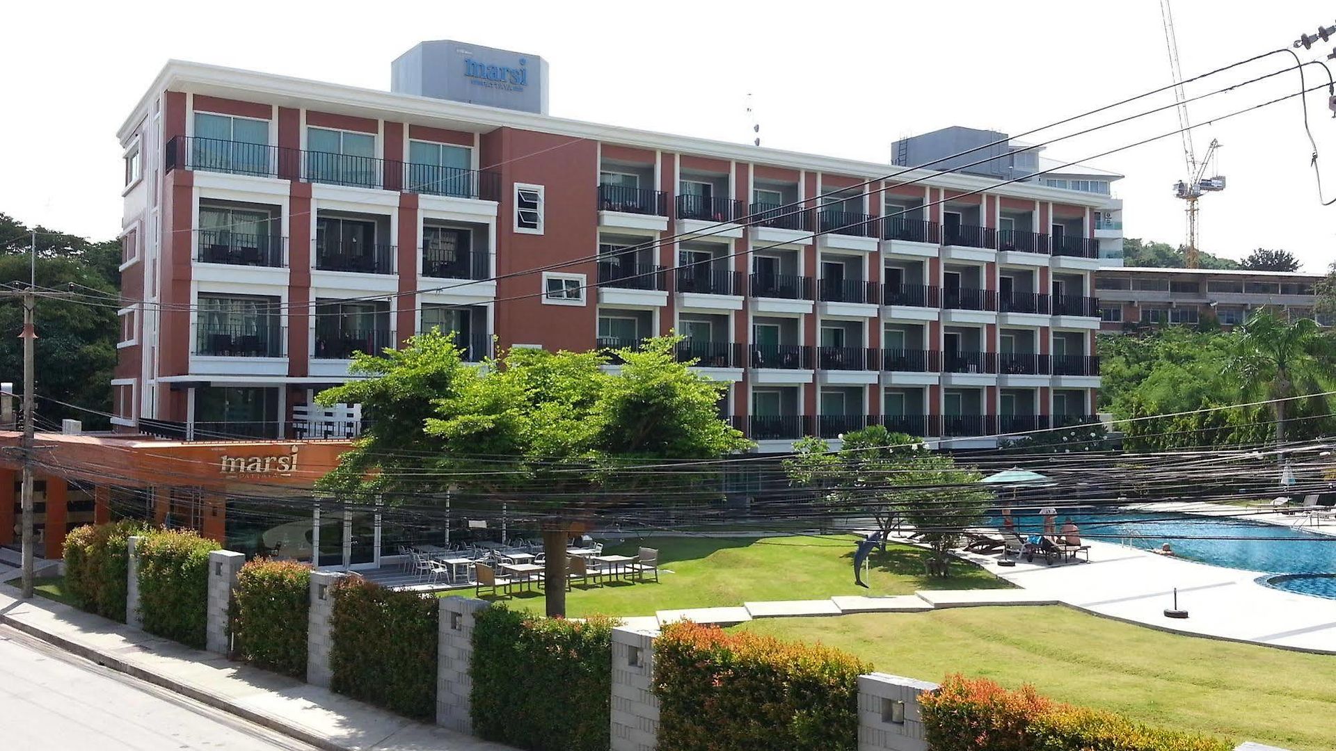 Marsi โรงแรม 3*