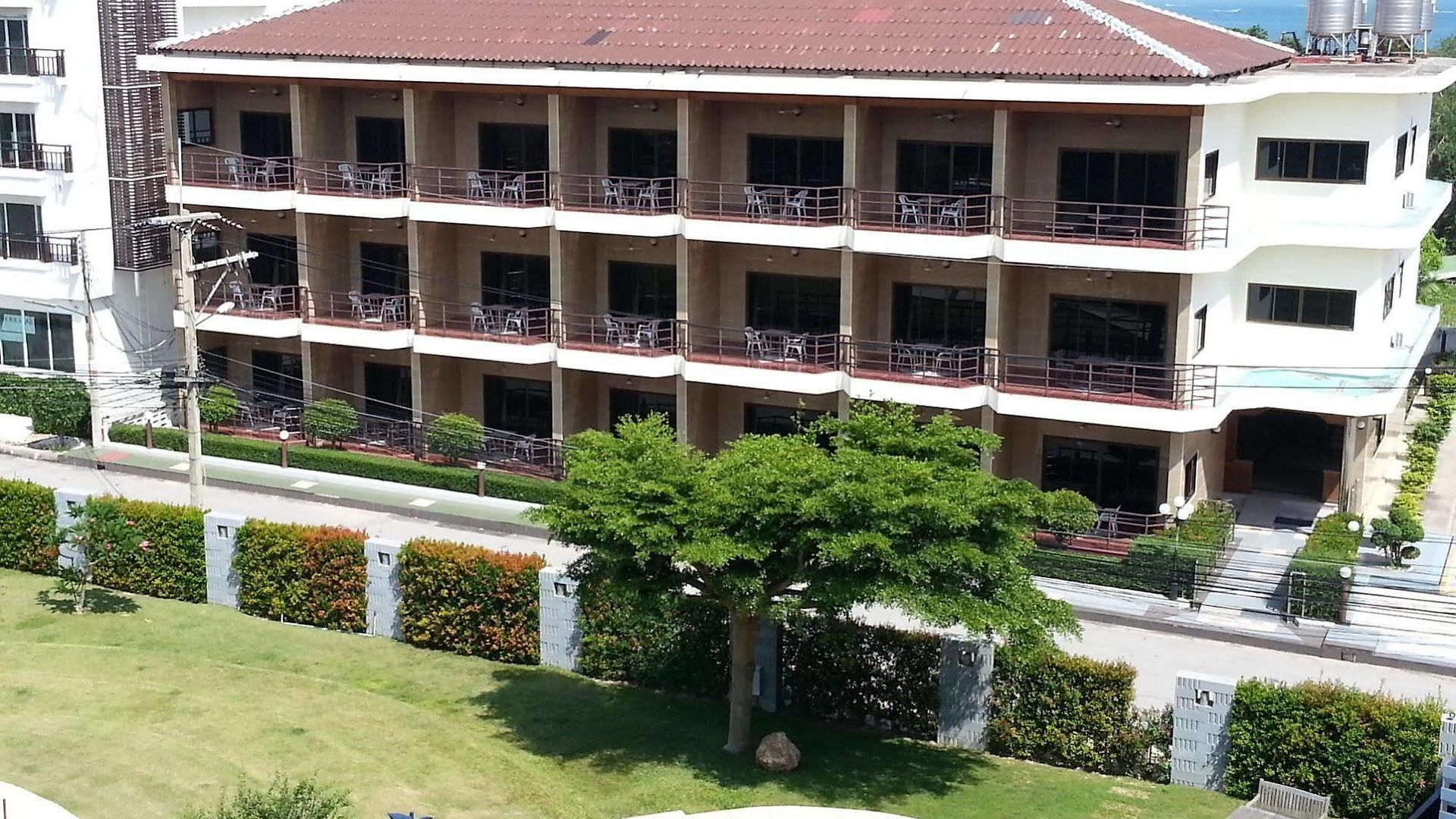 โรงแรม Marsi 3*