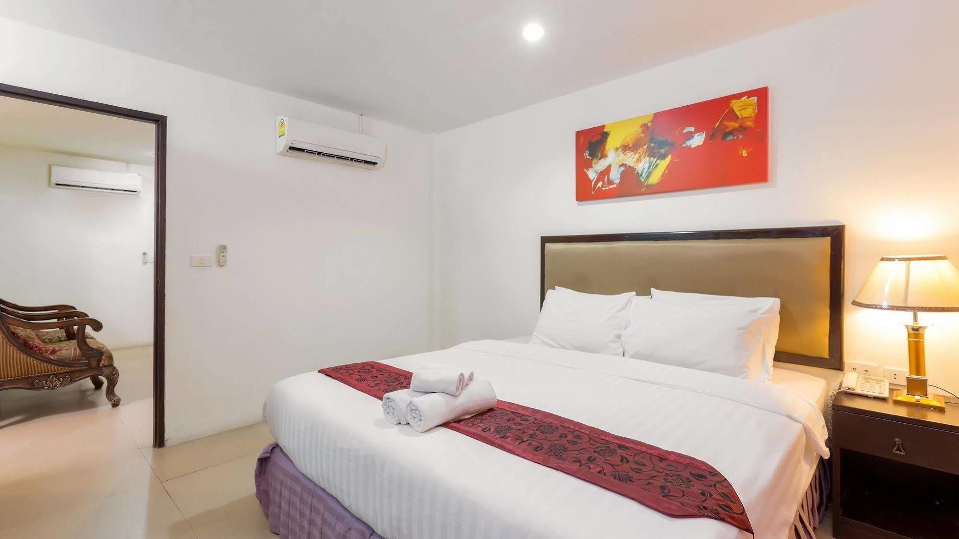 Yes O'tel By Benya โรงแรม 3*
