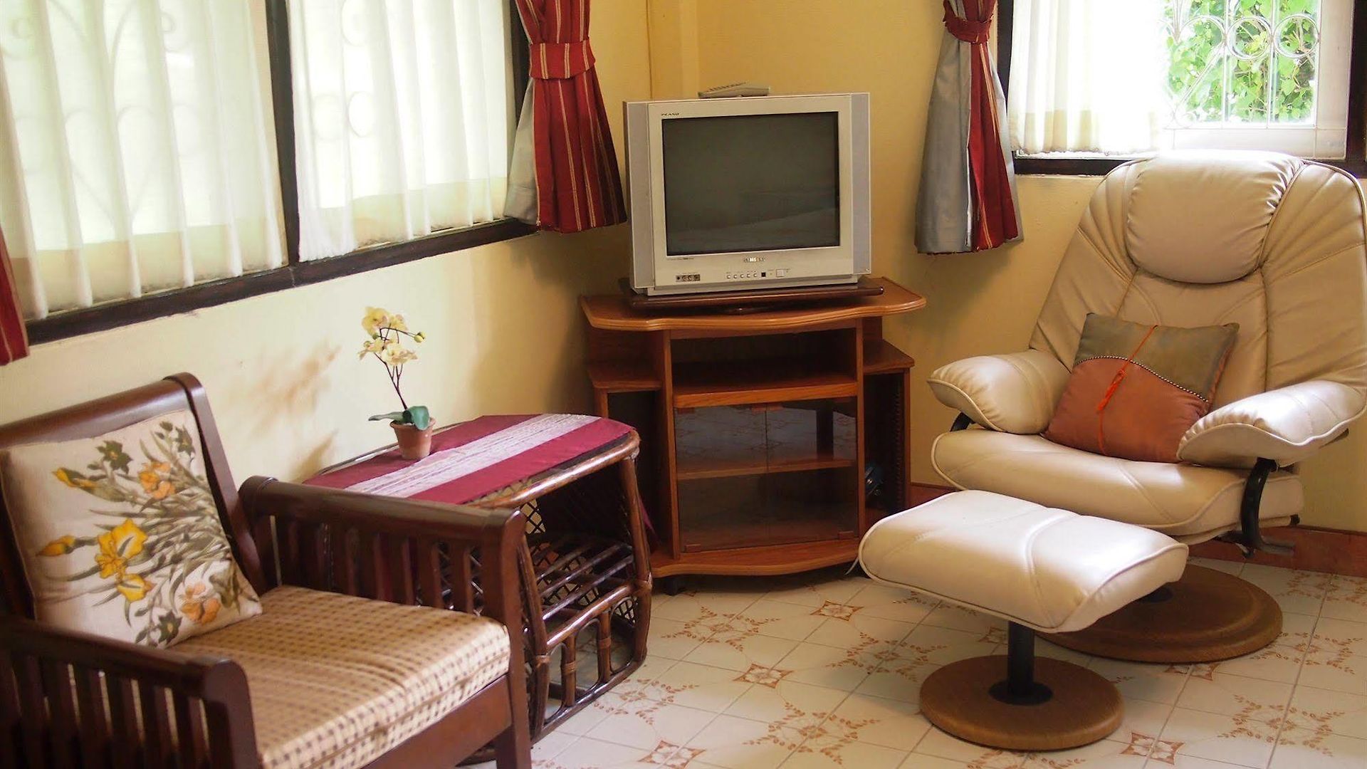 โรงแรม Wong Amat House 2*