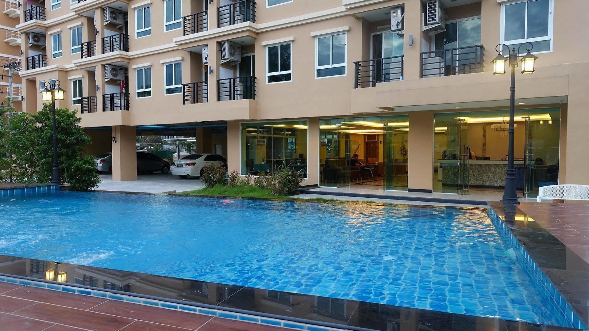 V โรงแรม