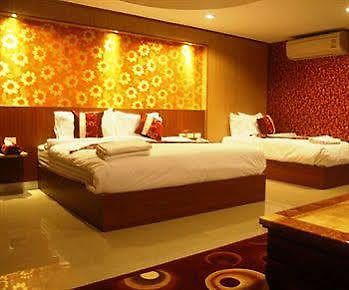 โรงแรม สตาร์ เรสซิเดนส์ โฮเทล