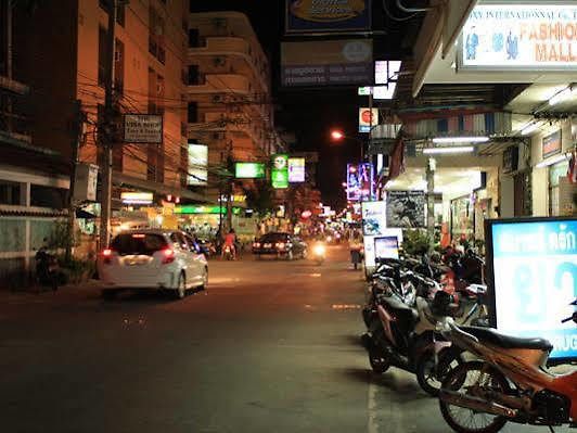 โรงแรม Maleez