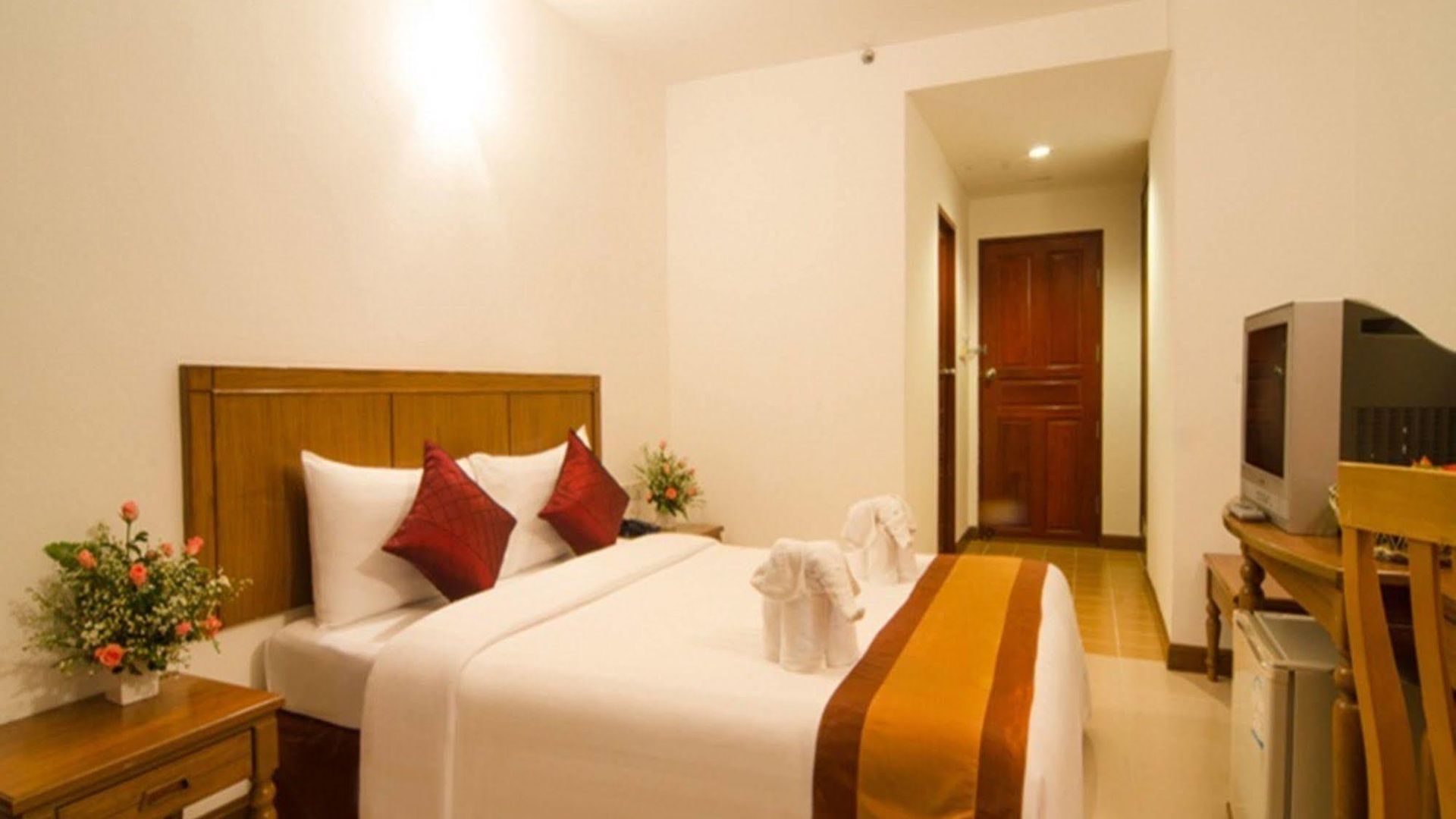 Hotel Eastiny Seven Pattaya