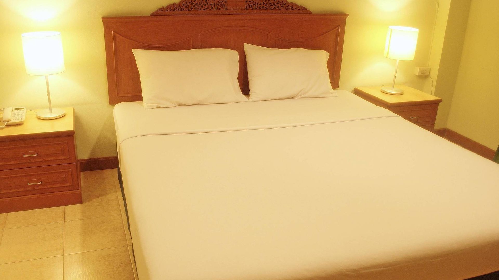 โรงแรม Golden 2*