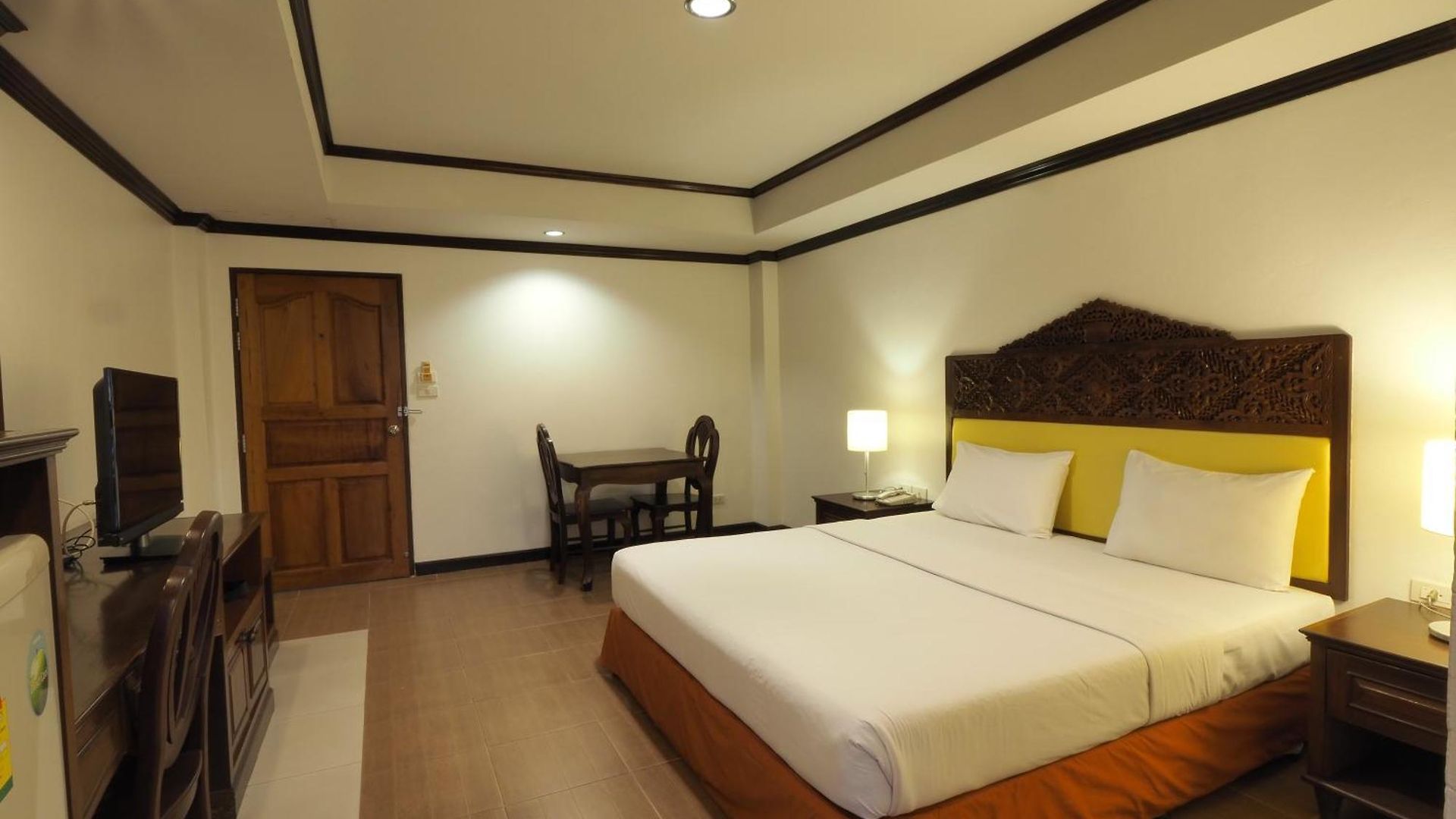 โรงแรม Golden