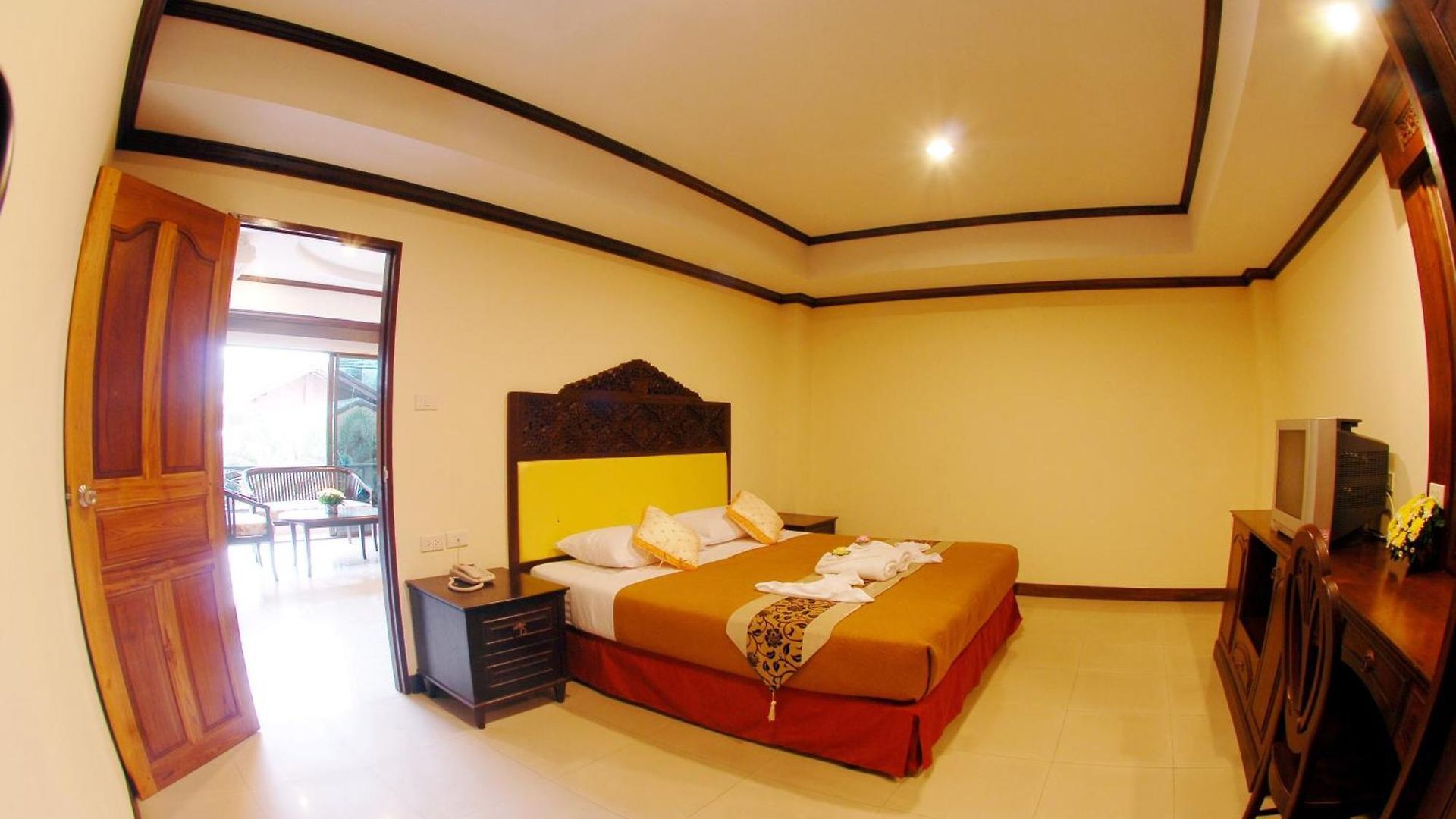 Golden โรงแรม 2*