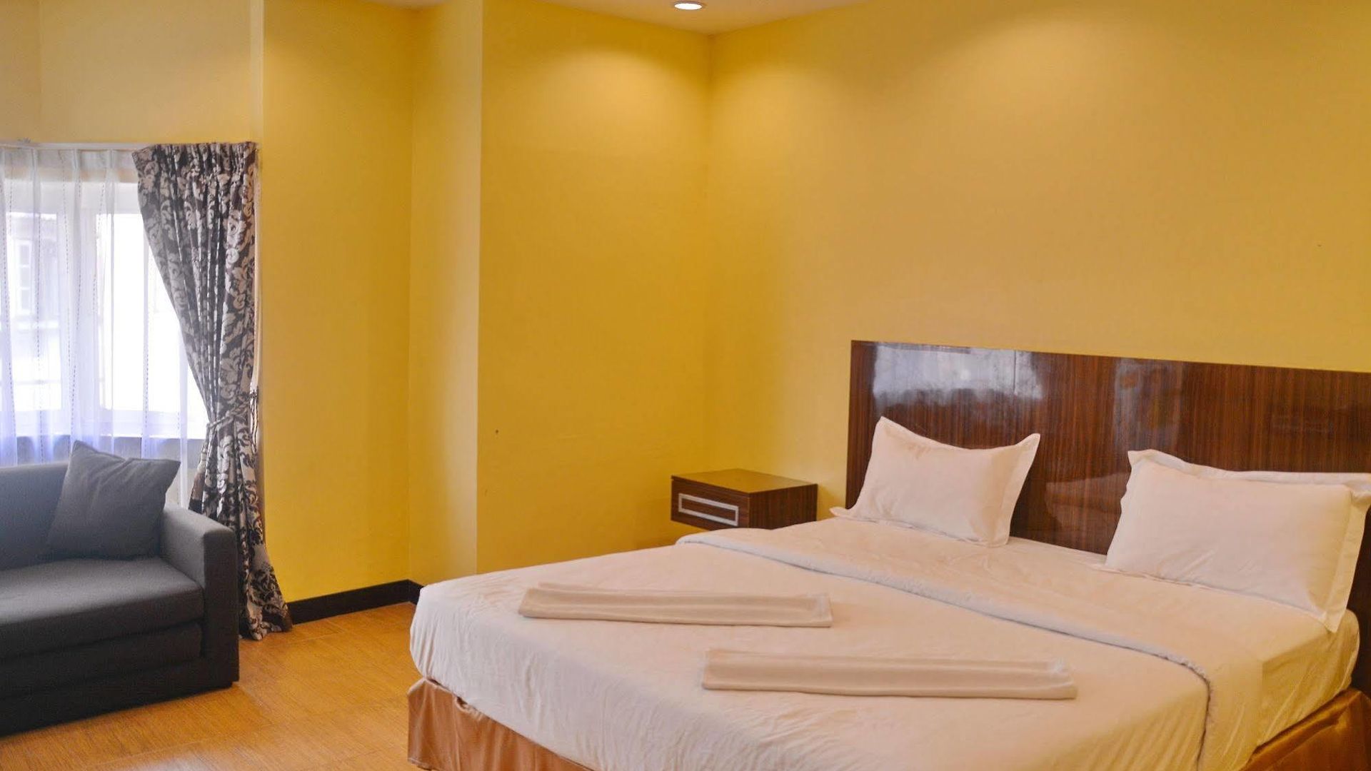 Taj Place Residency โรงแรม Pattaya