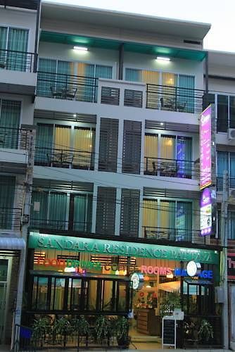โรงแรม Oyo 146 Rivana Boutique By Sandara 3*