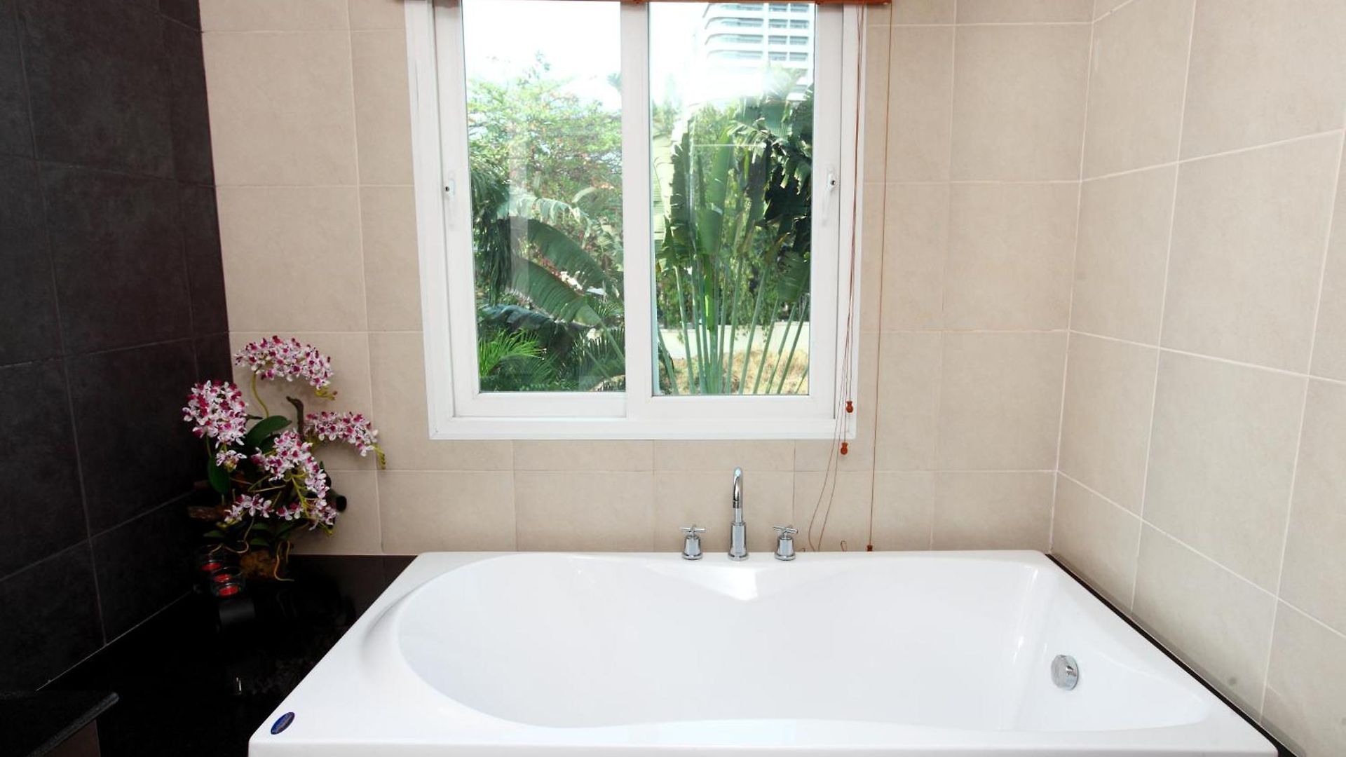 วิลล่า Hidden Palm Pool *