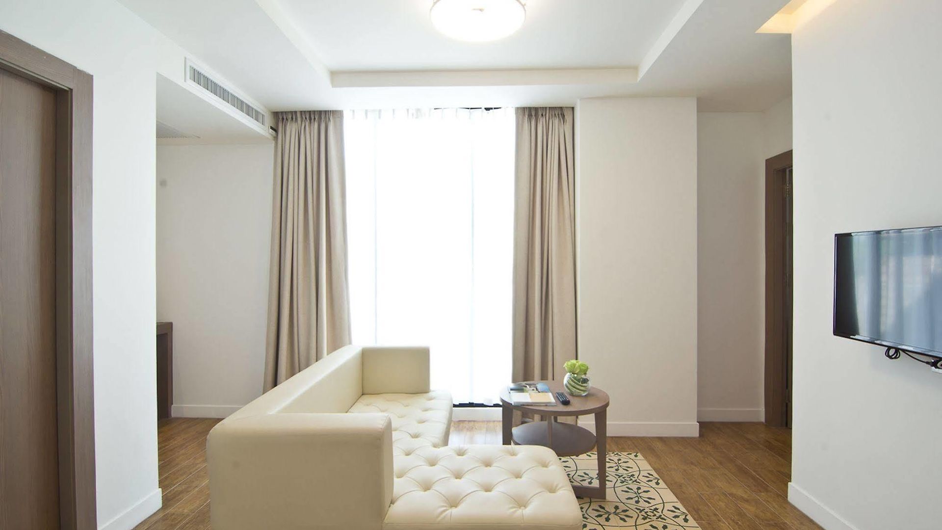 เทวัญ จอมเทียน พัทยา โรงแรม 4*