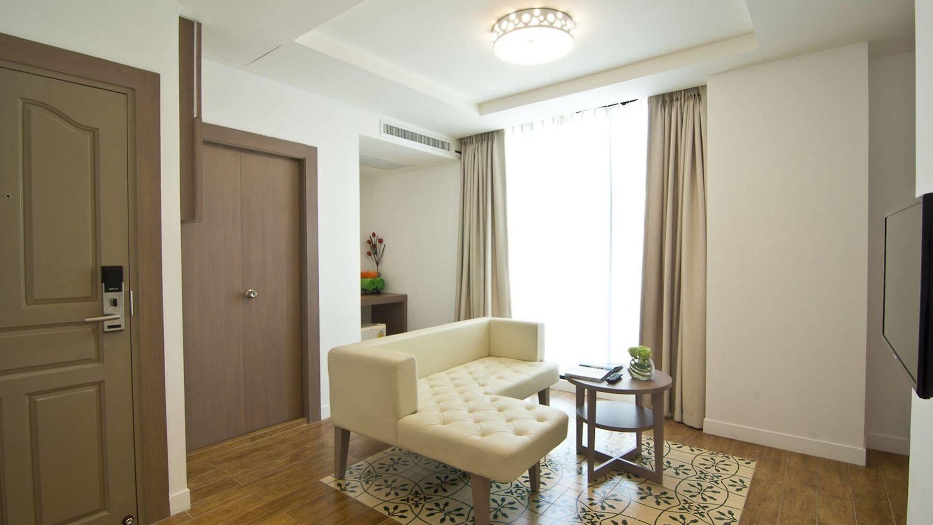 เทวัญ จอมเทียน พัทยา โรงแรม Pattaya