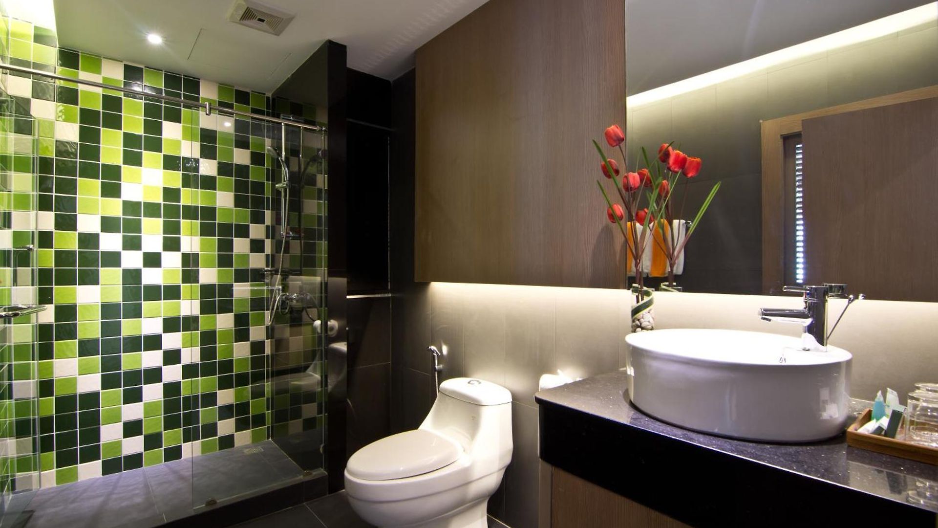 เทวัญ จอมเทียน พัทยา โรงแรม 4*