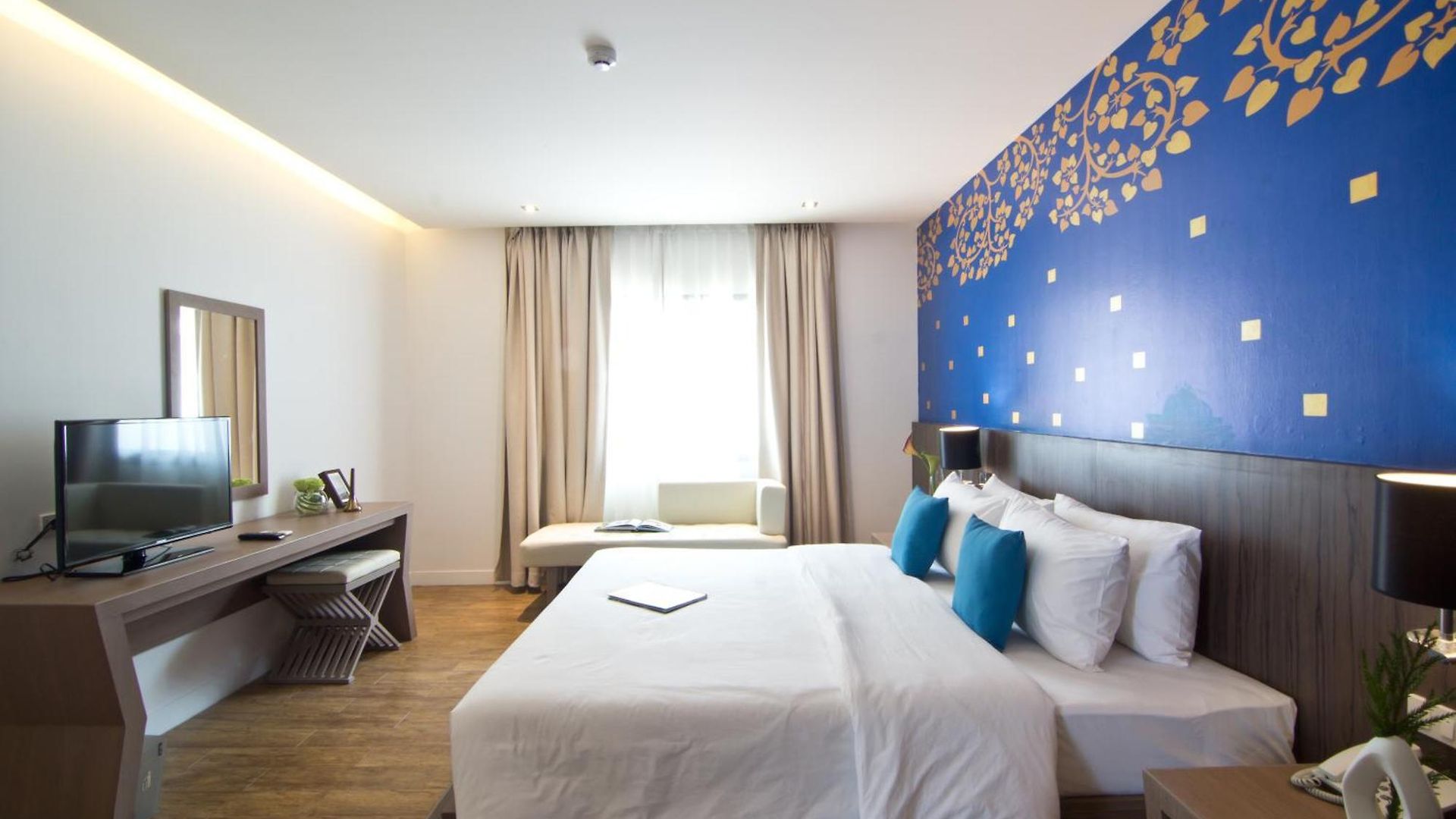 เทวัญ จอมเทียน พัทยา โรงแรม 4*