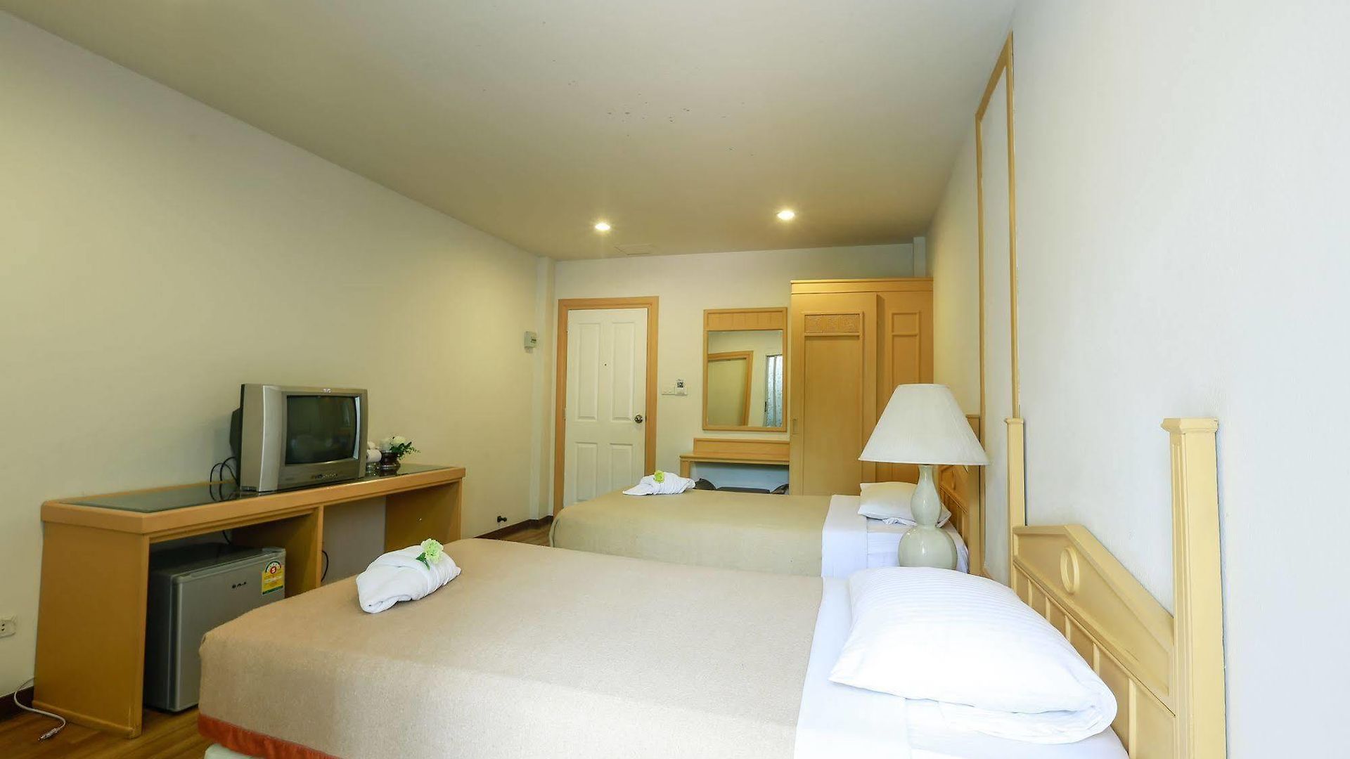 Deeden โรงแรม