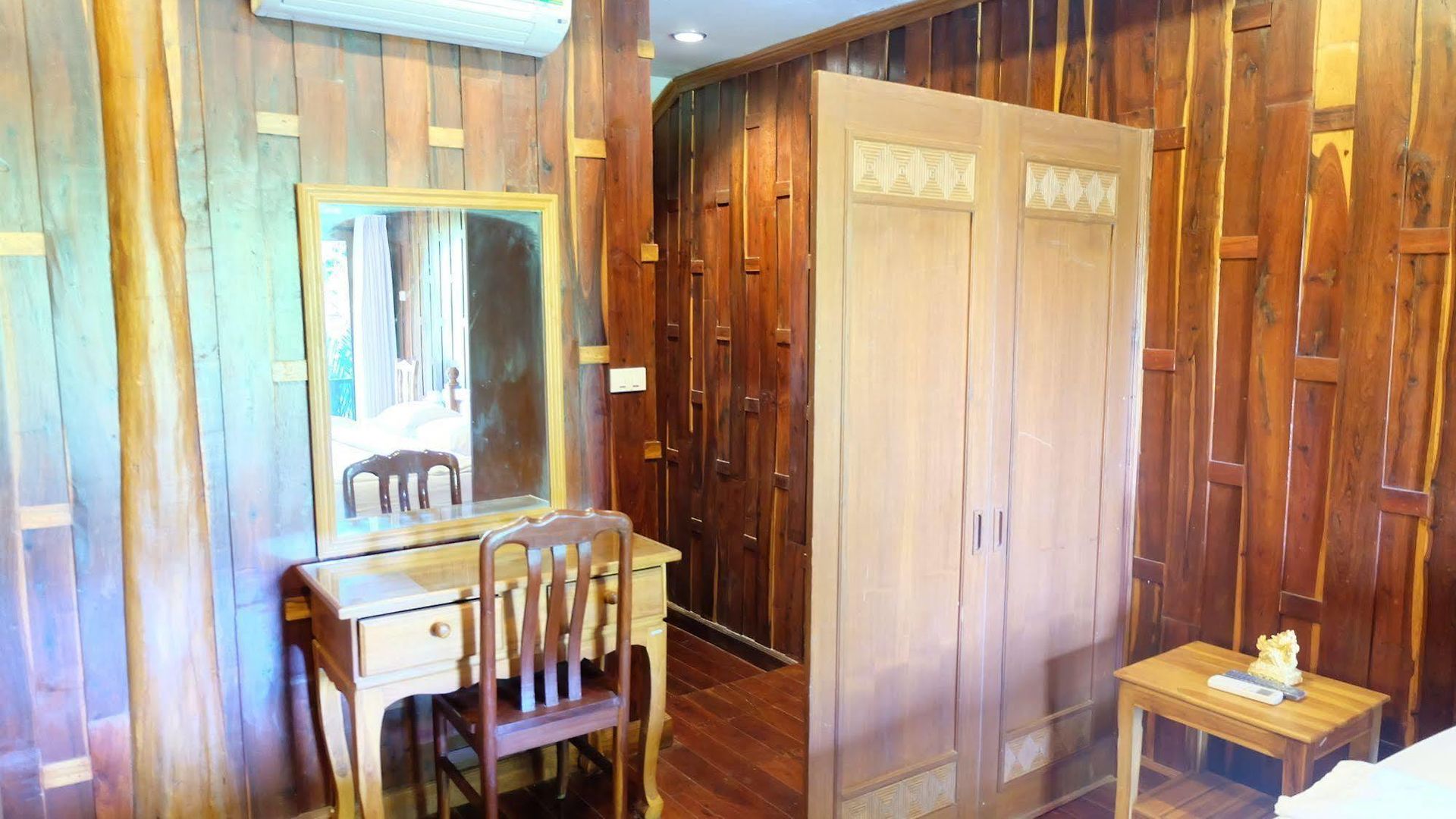 Deeden โรงแรม