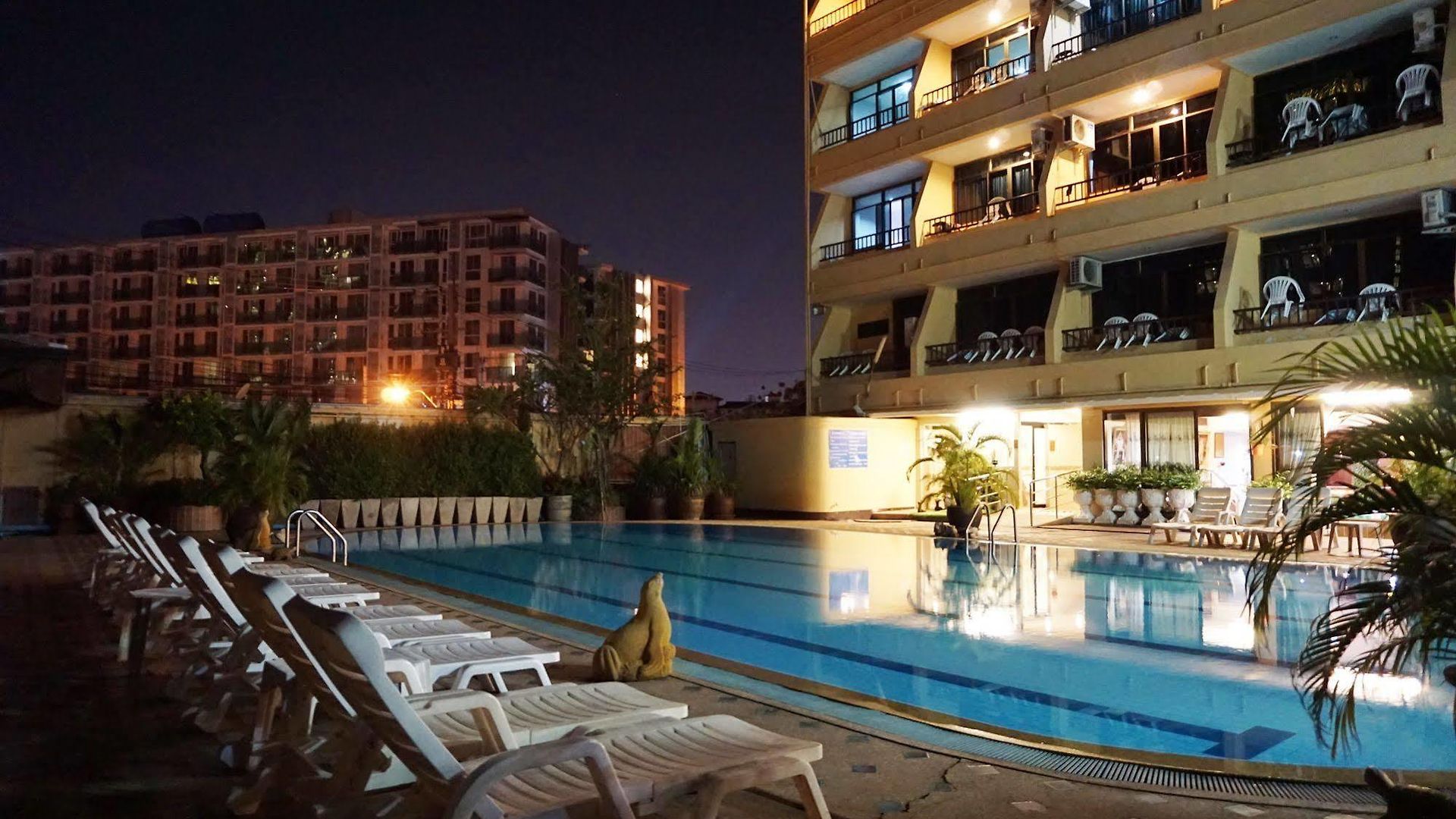 Suppamitr โรงแรม 3*