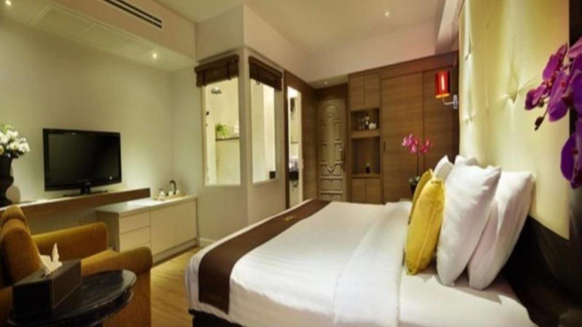 Resort Golden Cliff House