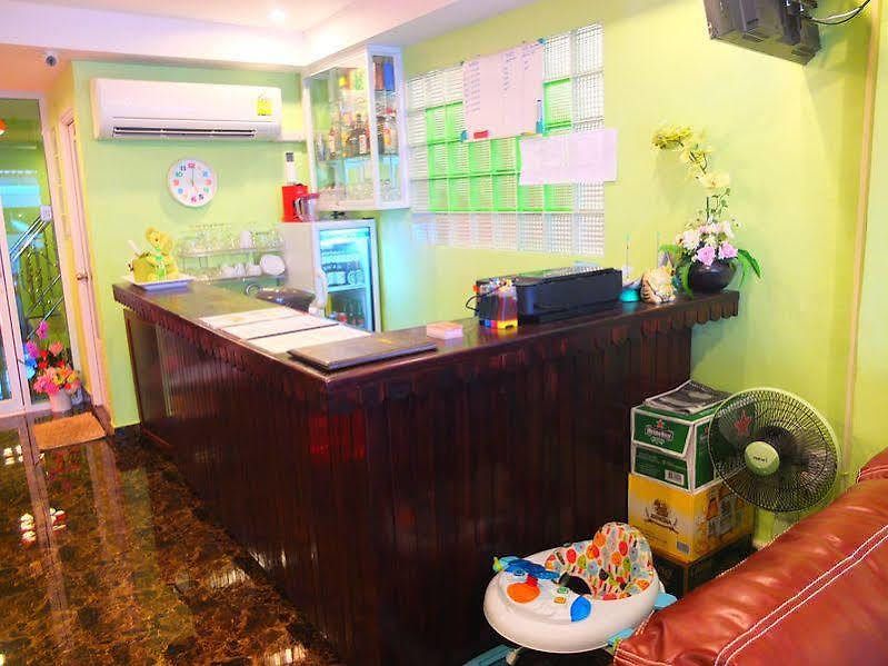 Oyo 75330 Little House โรงแรม Pattaya