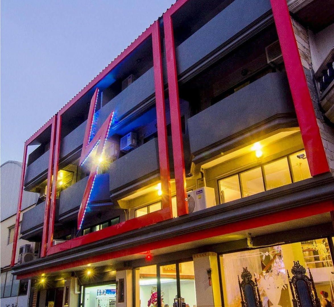 โรงแรม Khunsri Art Boutique 3*