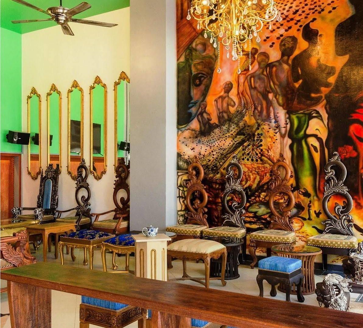 Khunsri Art Boutique Pattaya