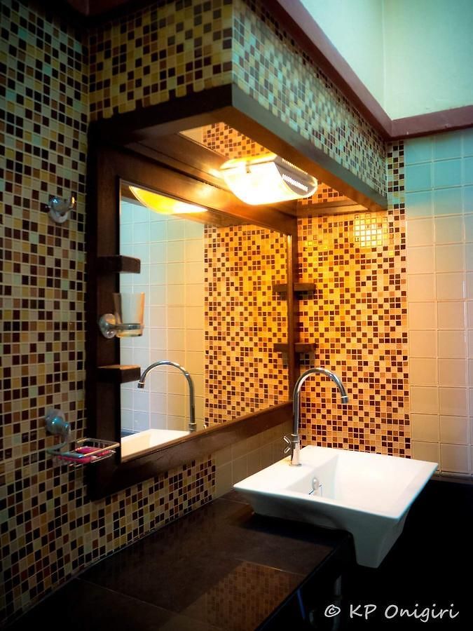 โรงแรม Wandee House 2*