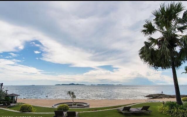 อพาร์ทเม้น The Palm Front Pattaya