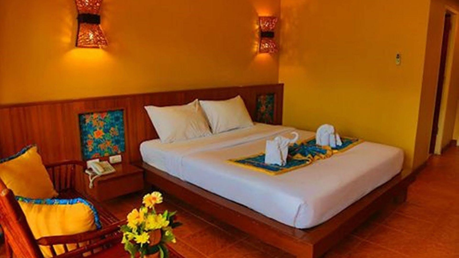 Loma & รีสอร์ท