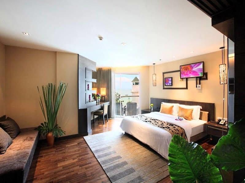 โรงแรม A-one 4*
